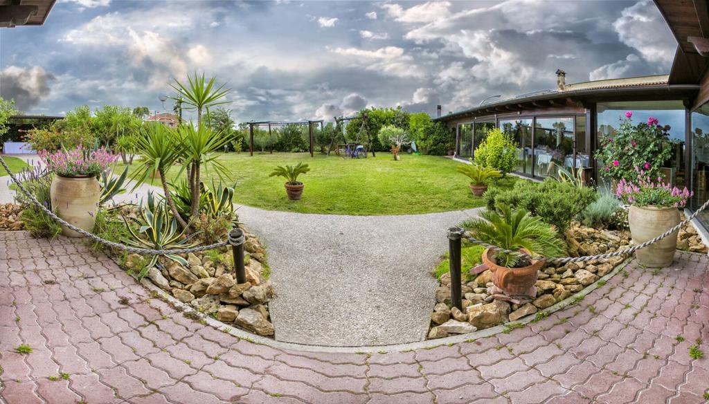 Agriturismo Torre Flavia لاديسْبولِ المظهر الخارجي الصورة